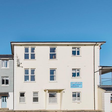 Sunny Beach Apartments Shanklin Eksteriør bilde