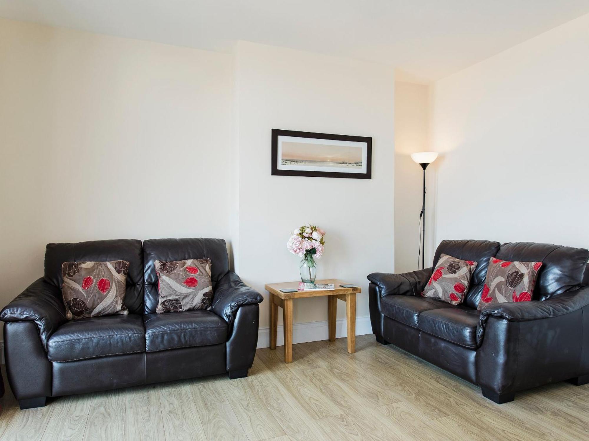Sunny Beach Apartments Shanklin Eksteriør bilde