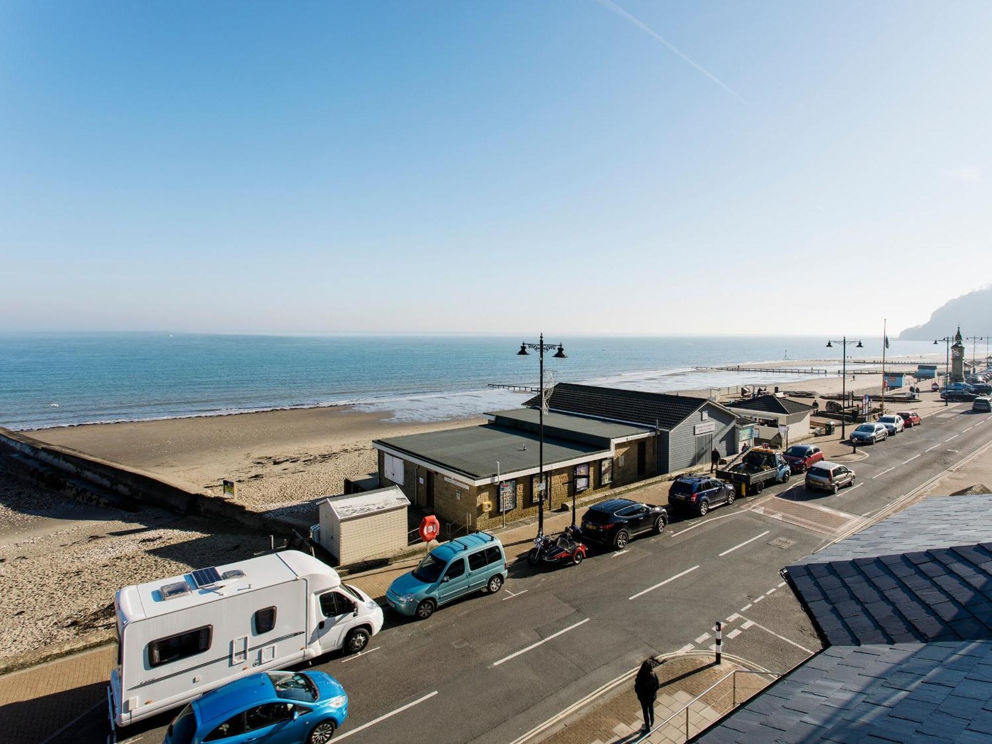 Sunny Beach Apartments Shanklin Eksteriør bilde