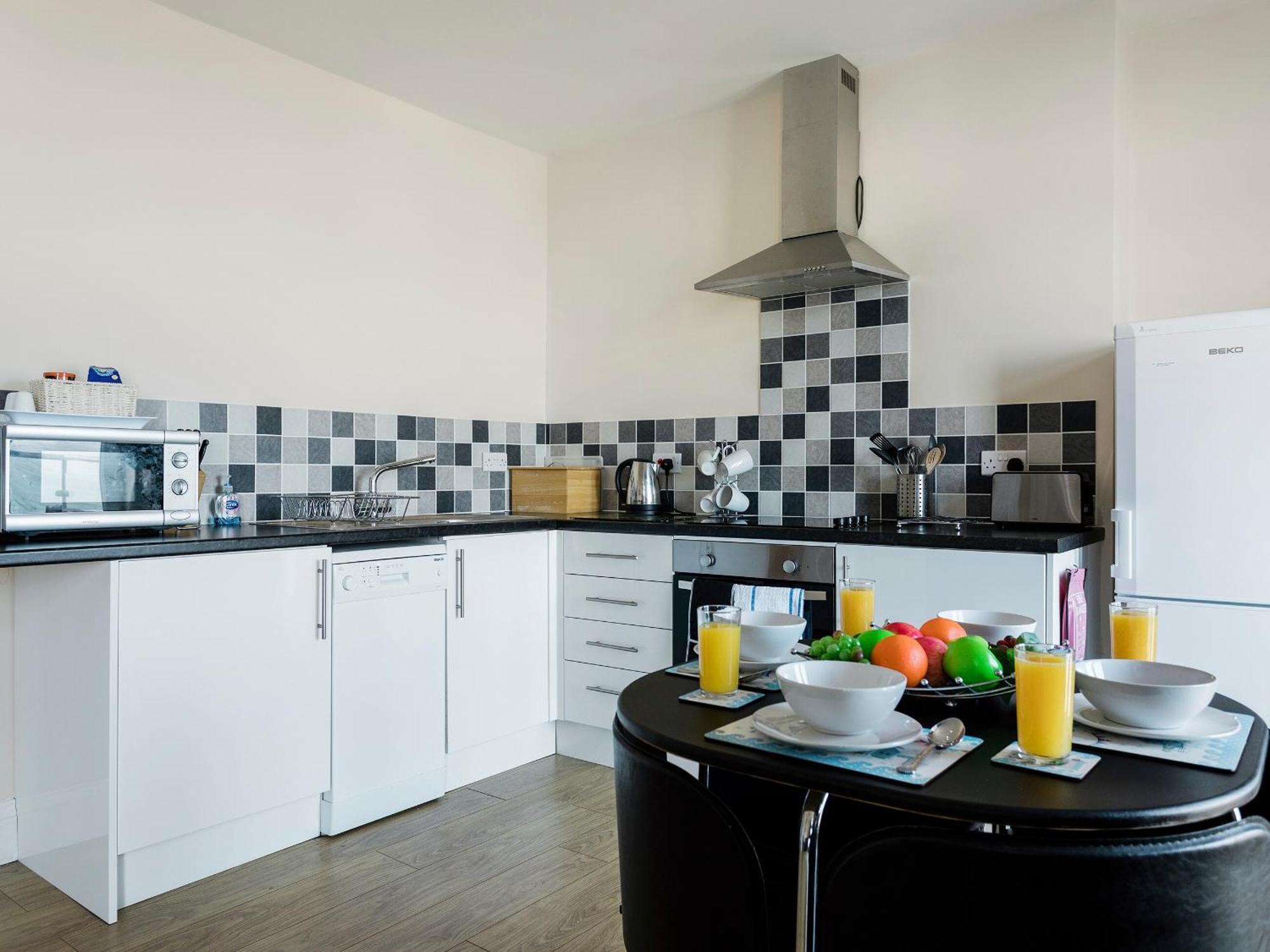 Sunny Beach Apartments Shanklin Eksteriør bilde